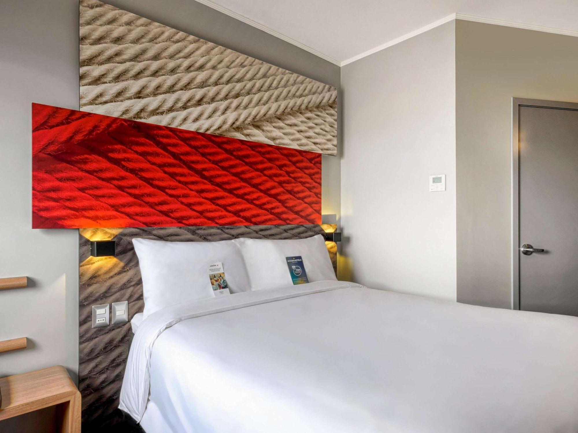 Hotel Ibis Trujillo Esterno foto