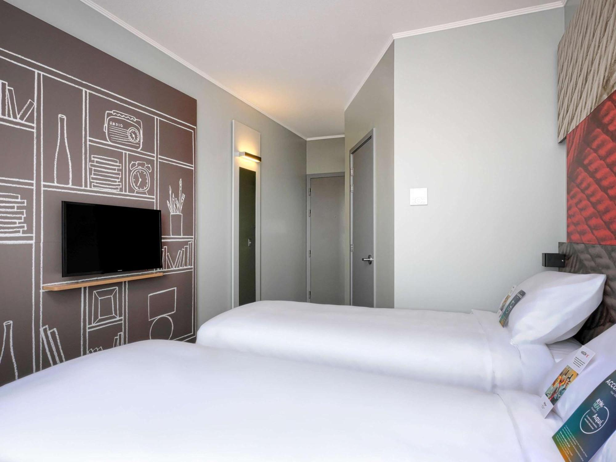 Hotel Ibis Trujillo Esterno foto