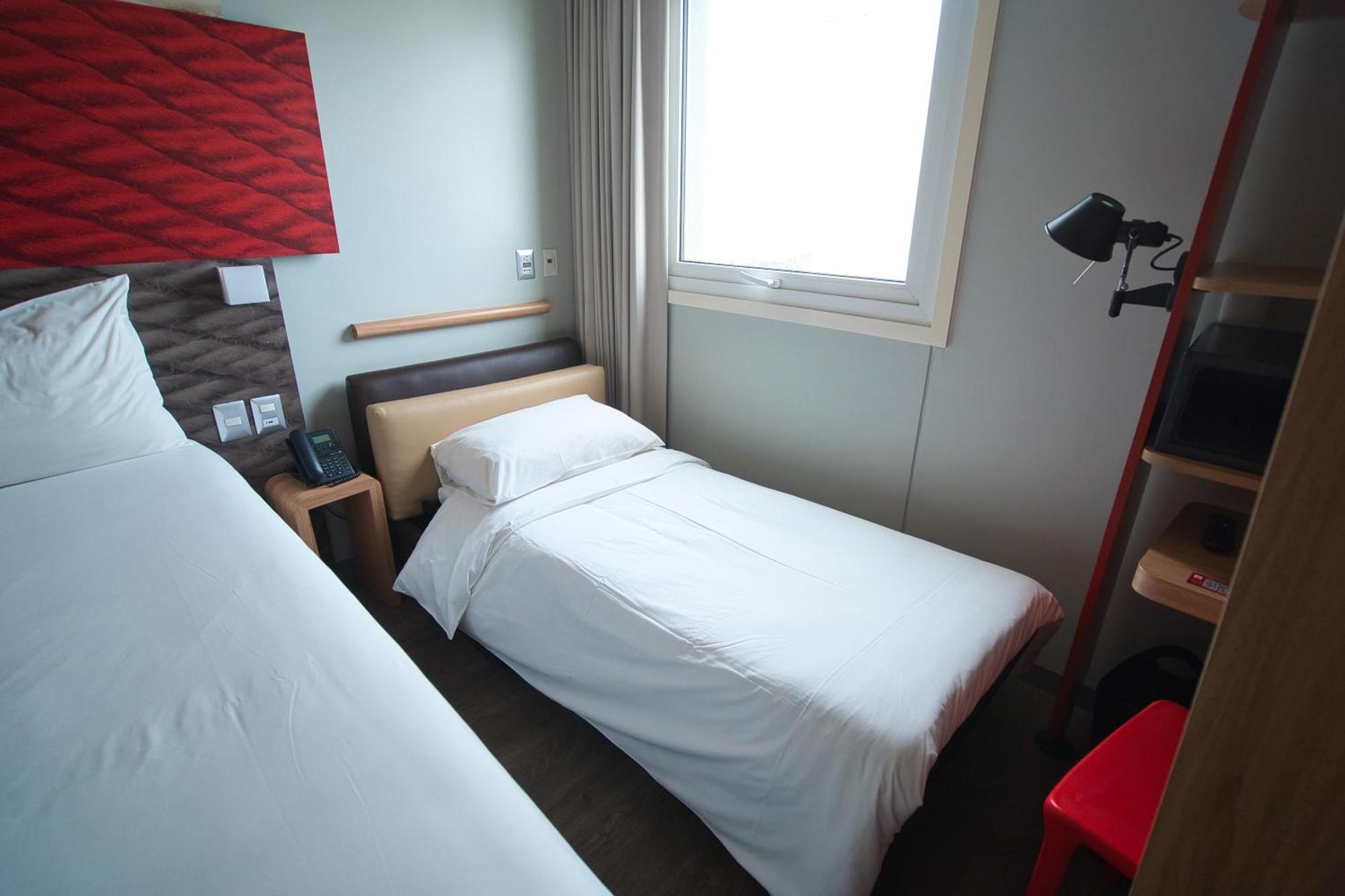 Hotel Ibis Trujillo Esterno foto