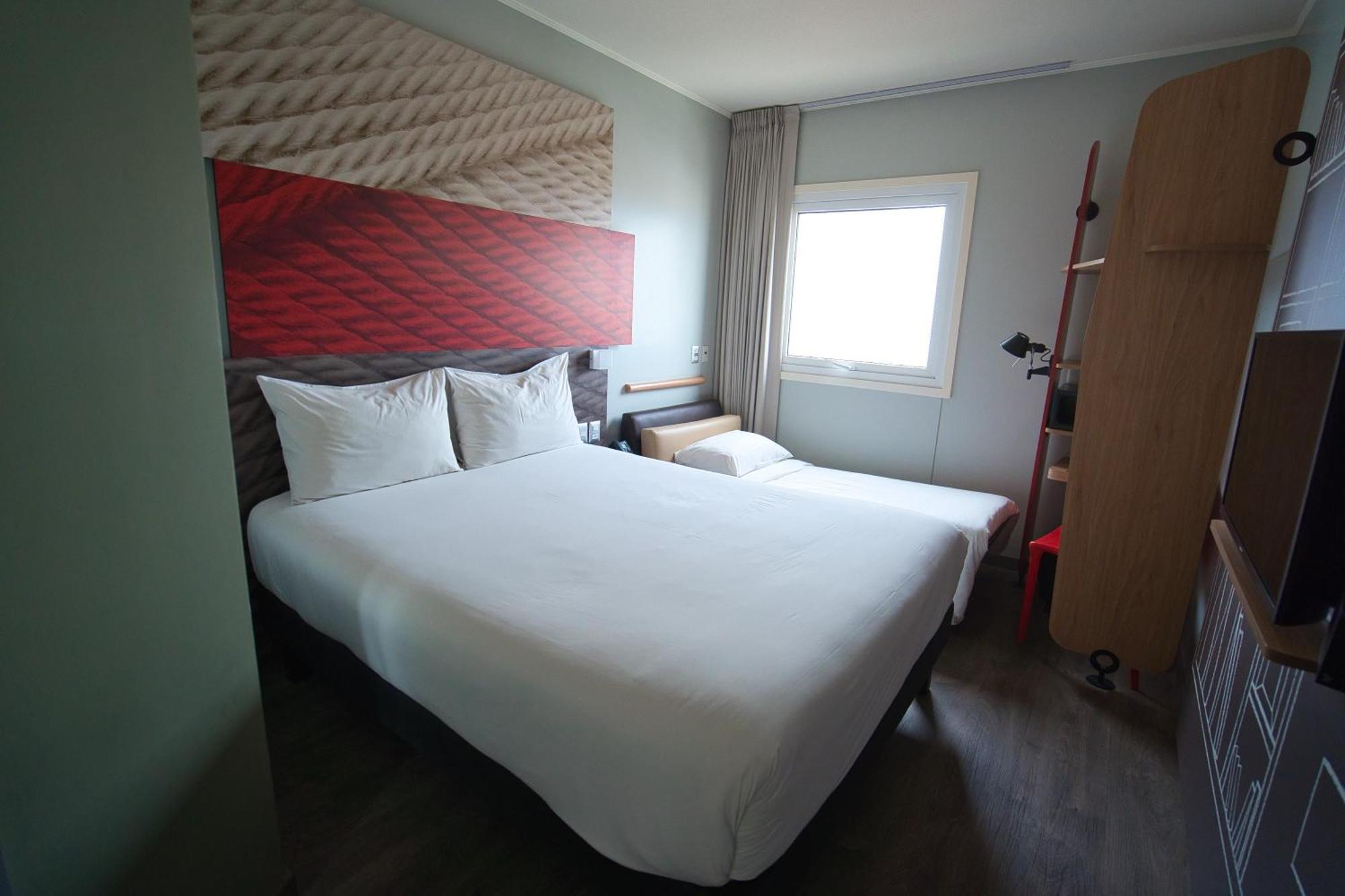 Hotel Ibis Trujillo Esterno foto