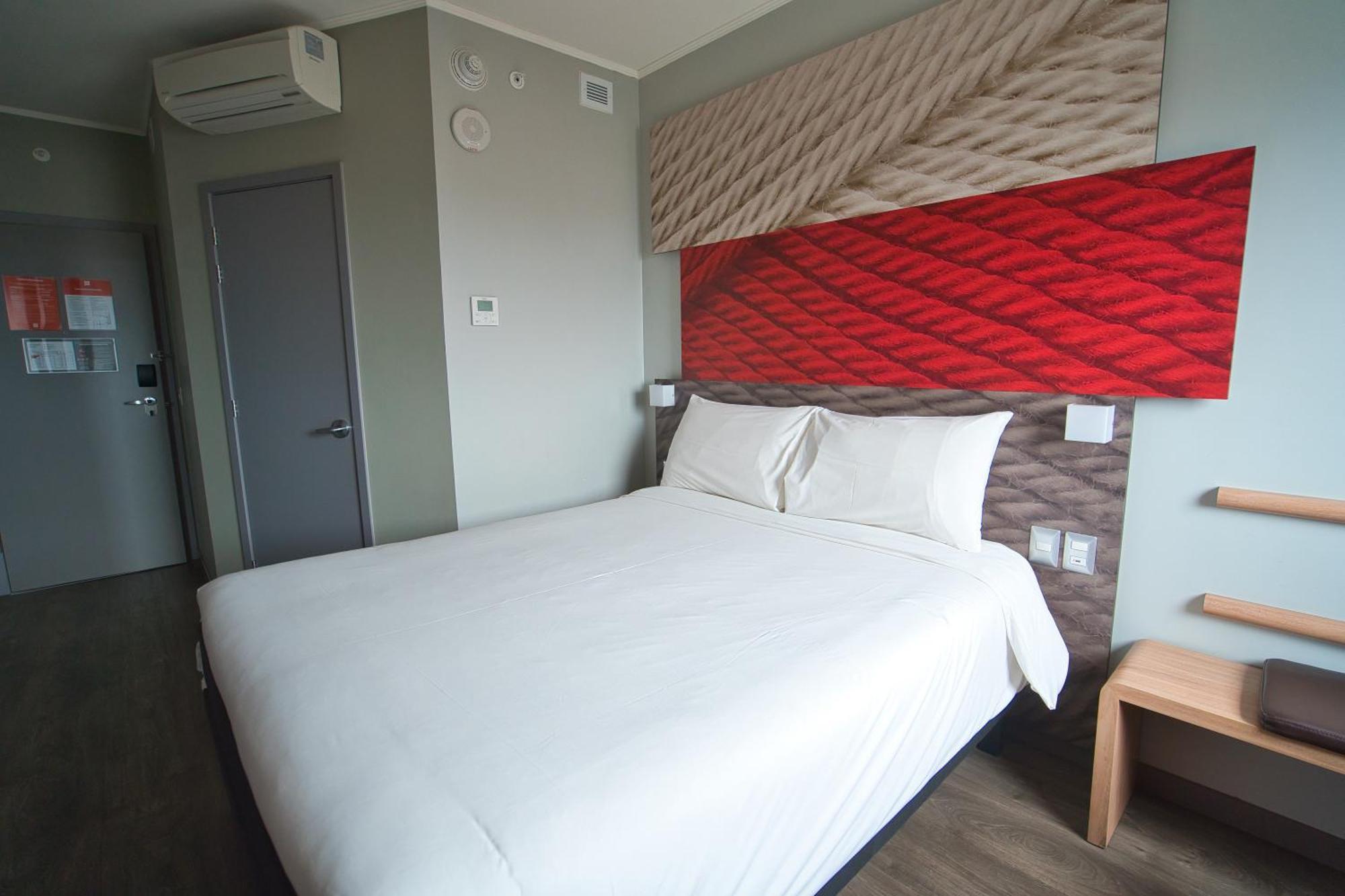 Hotel Ibis Trujillo Esterno foto
